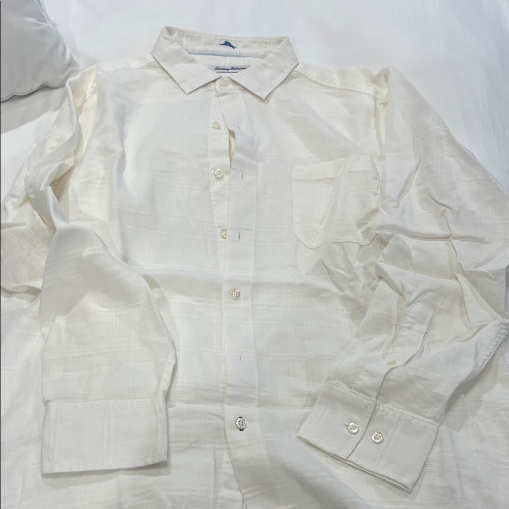 Men’s Tommy Bahama white linen shirt